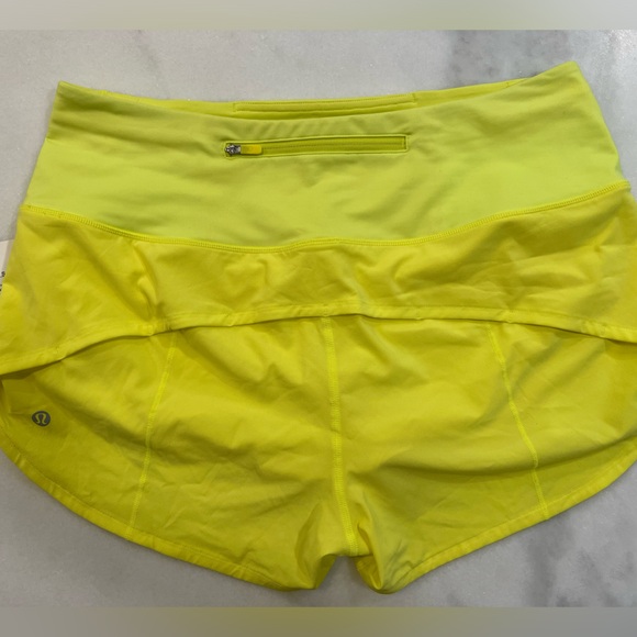 NWT Lululemon Electric Lemon Speed Up HR Short 2.5 Lined size 10 - Picture 3 of 6